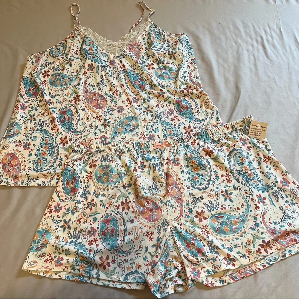 Flora by Floral Nikrooz Short Pajama Set Paisley Floral XL NWT - Picture 3 of 9